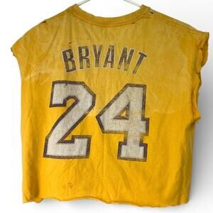 Vintage S Adidas LA Lakers Kobe Bryant #24 jersey t-shirt  gold worn destroyed